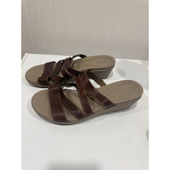 Crocs Leigh-Ann Leather Strap Mini Wedge Women's Size 10 Brown Comfort Sandals - Picture 1 of 7